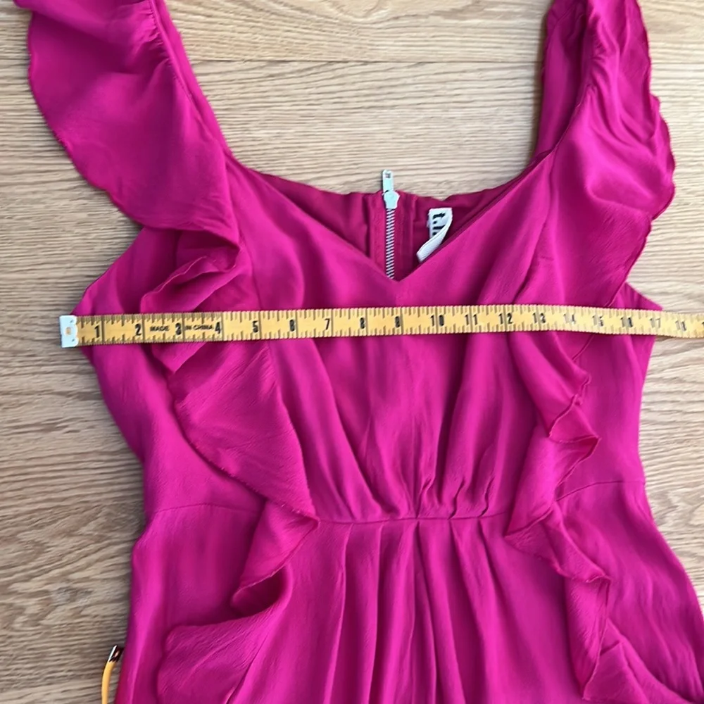 đź’•BEAUTIFUL Pink flowy Dress by HYPE size large - Picture 14 of 16